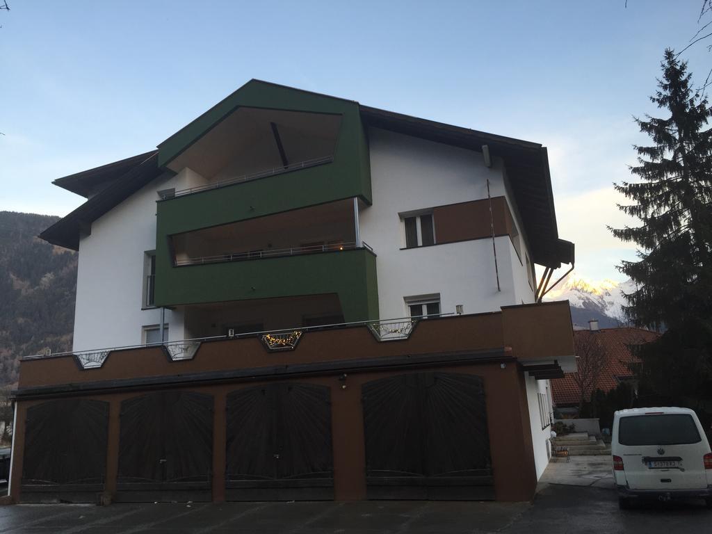 Austrian Motel Heiss Пруц Екстер'єр фото