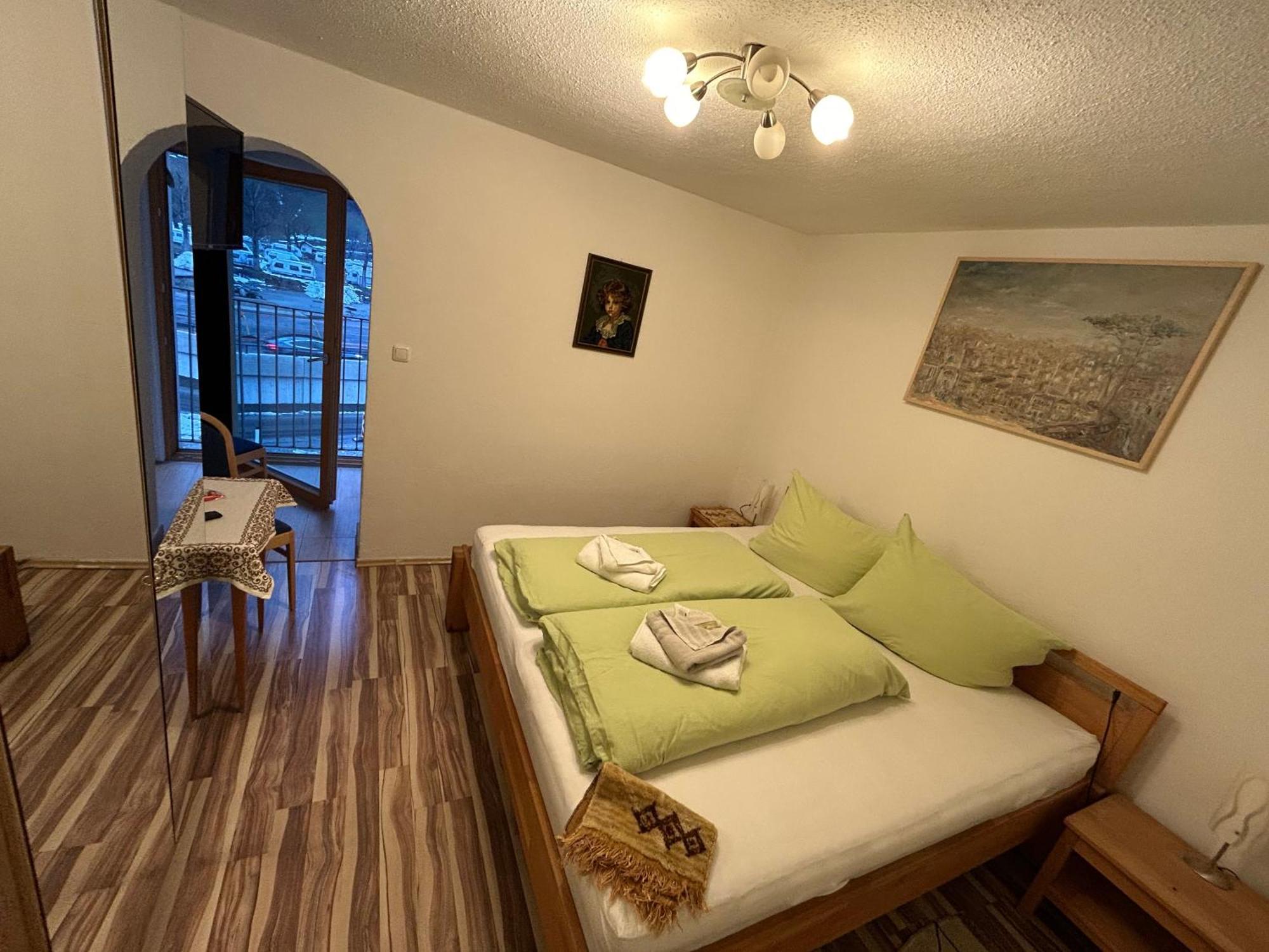 Austrian Motel Heiss Пруц Екстер'єр фото